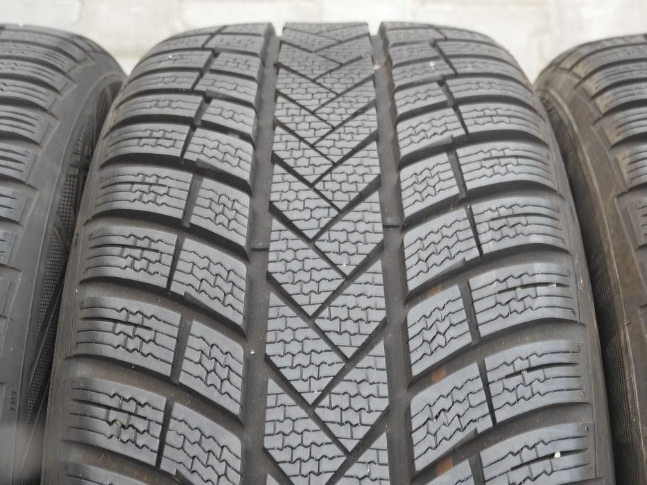 4x Vredestein Wintrac PRO 205/55r17 91hH 2023 2x7,8 2x7,5mm JAK NOWE