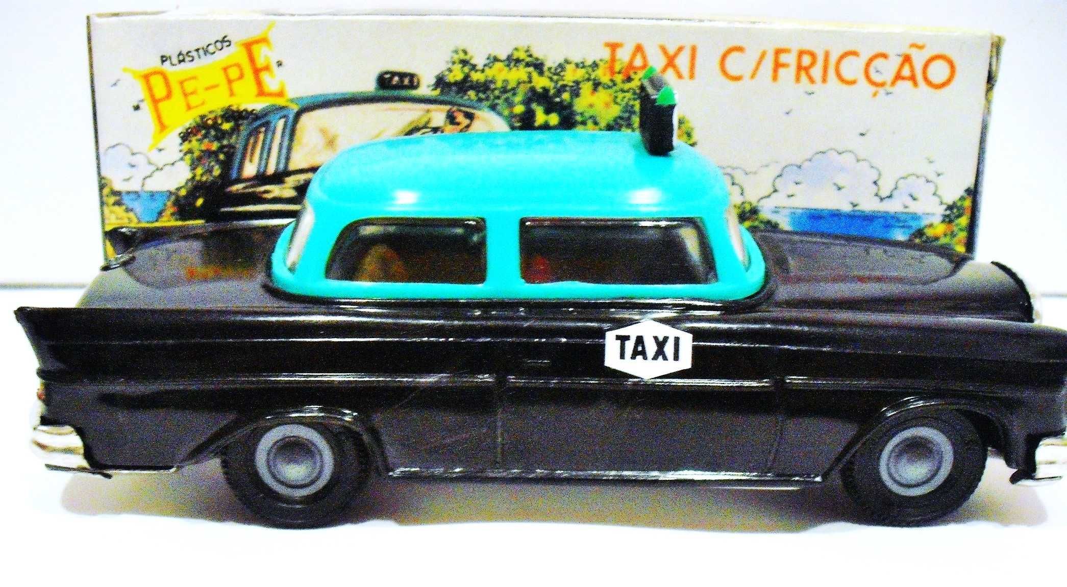 Mercedes TAXI da JATO com fricção - esc. +/- 1/32