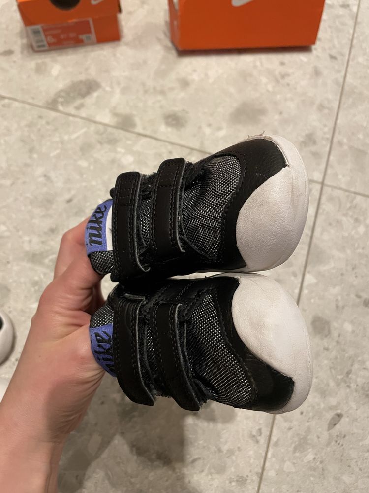 Buty adidasy nike pico 5 - rozmiar 22, 2 pary dla blizniakow blizniat