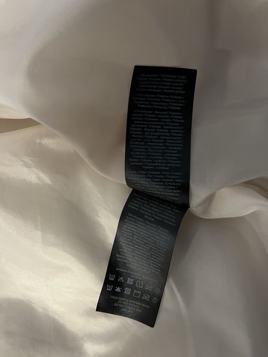 жіноча курточка,молочна