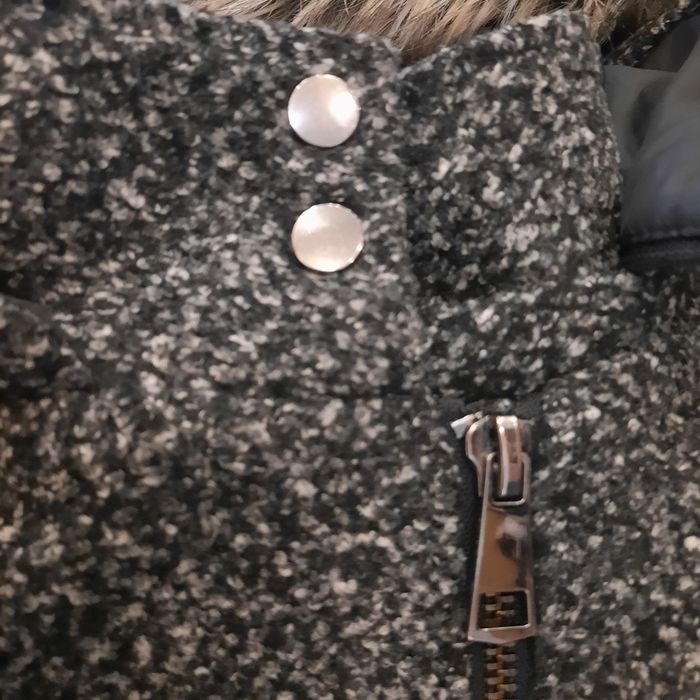 Стильне та елегантне пальто