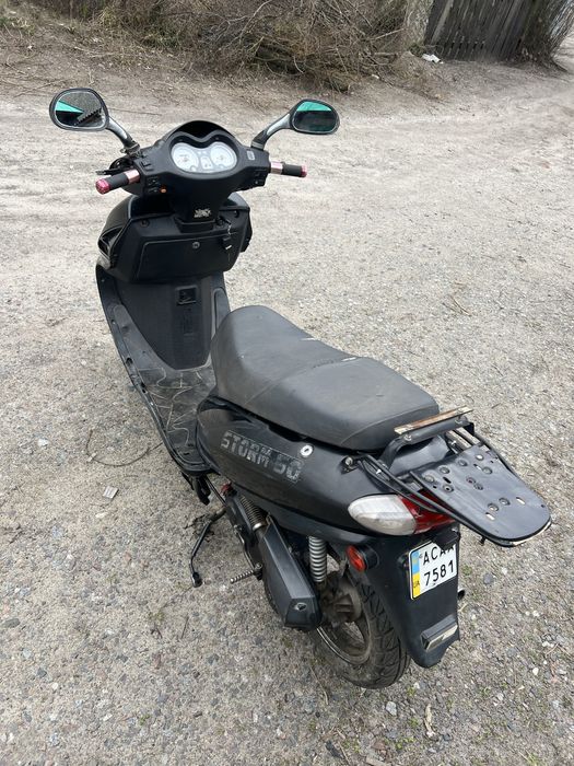 Продам скутер 80кубів