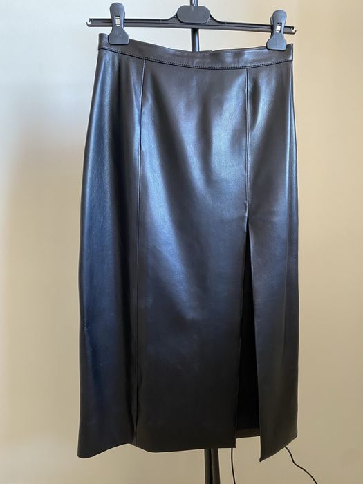 Шкіряна спідниця-олівець чорна, натуральна шкіра, розмір М. Punto