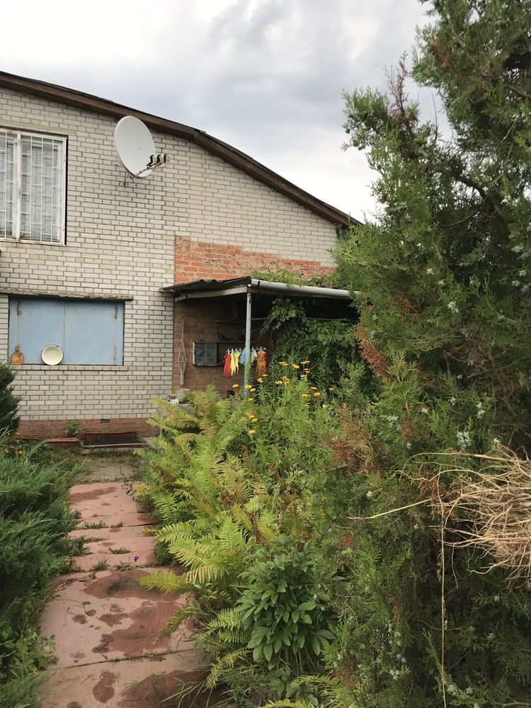 Продам Дачу біля озера.