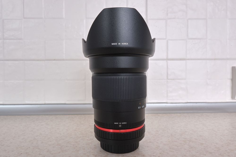 Продам об'єктив Samyang 35mm f/1.4 ED для байонету Sony A. Стан нового