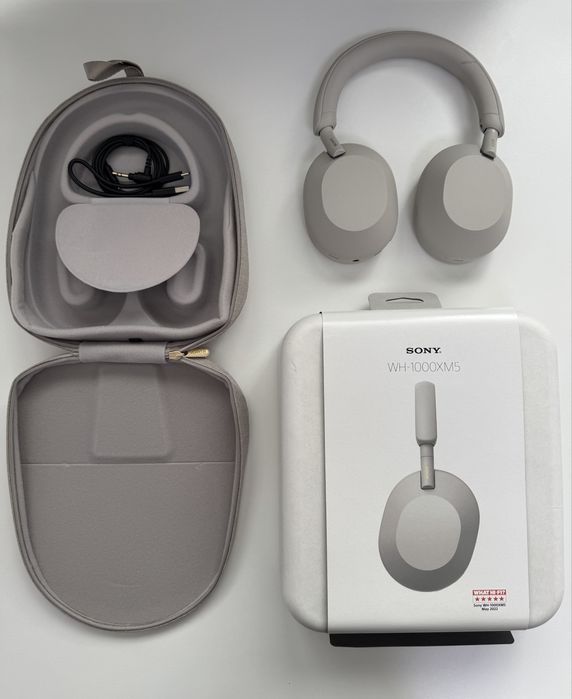 SONY WH-1000XM5 Srebrny