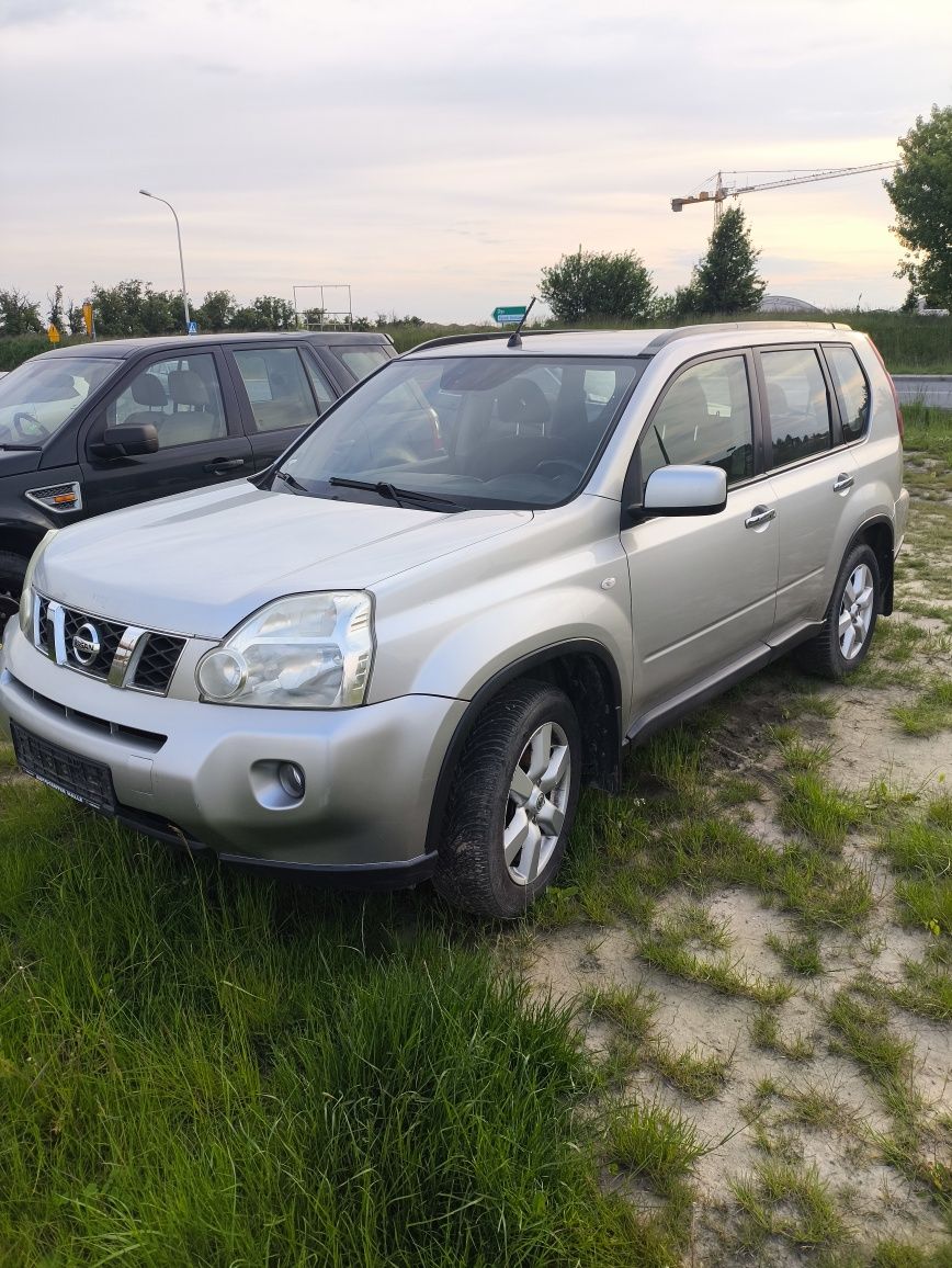 Nissan X-trail, 2.0 дизель, 4*4  для військового