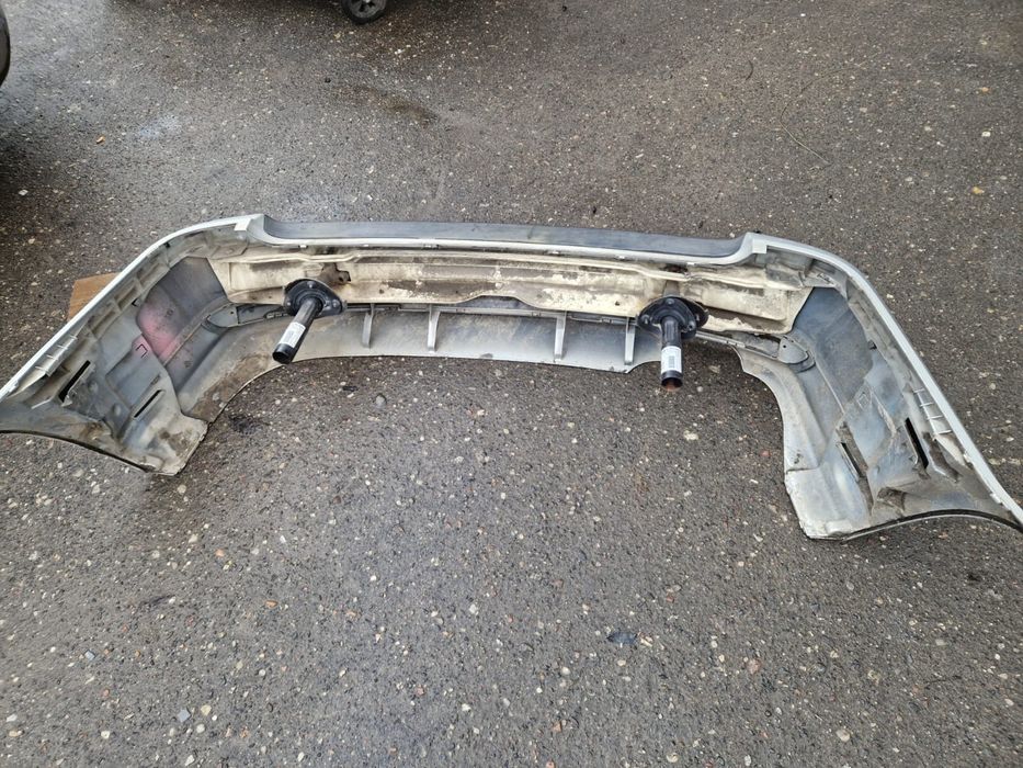 Bmw e46 kombi zderzak tył tylny titan silver srebrny belka komplet