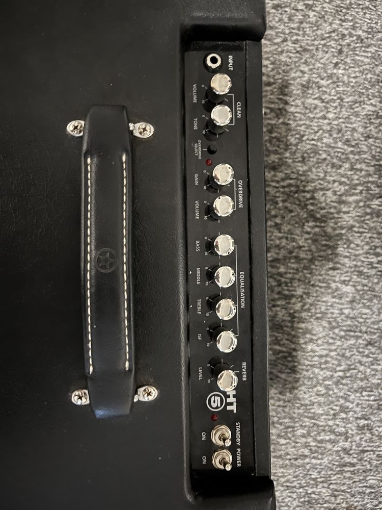 Wzmacniacz lampowy Blackstar HT5 210