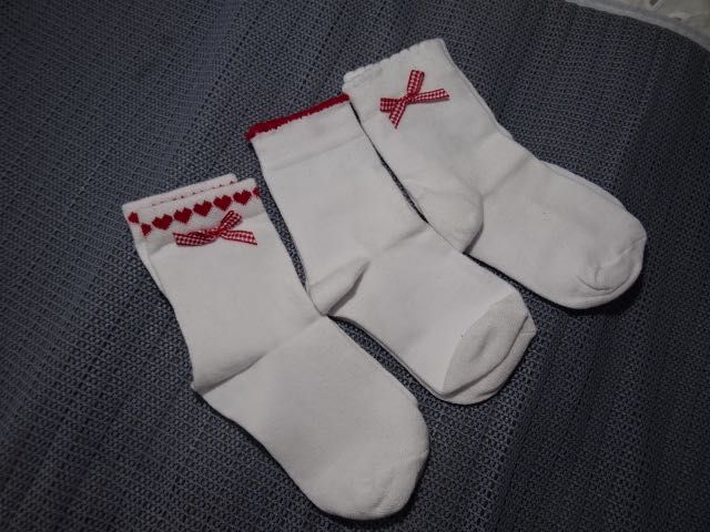 3X białe skarpetki 23-26