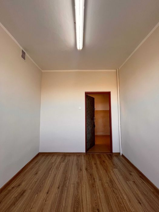 Biuro z mediami w czynszu