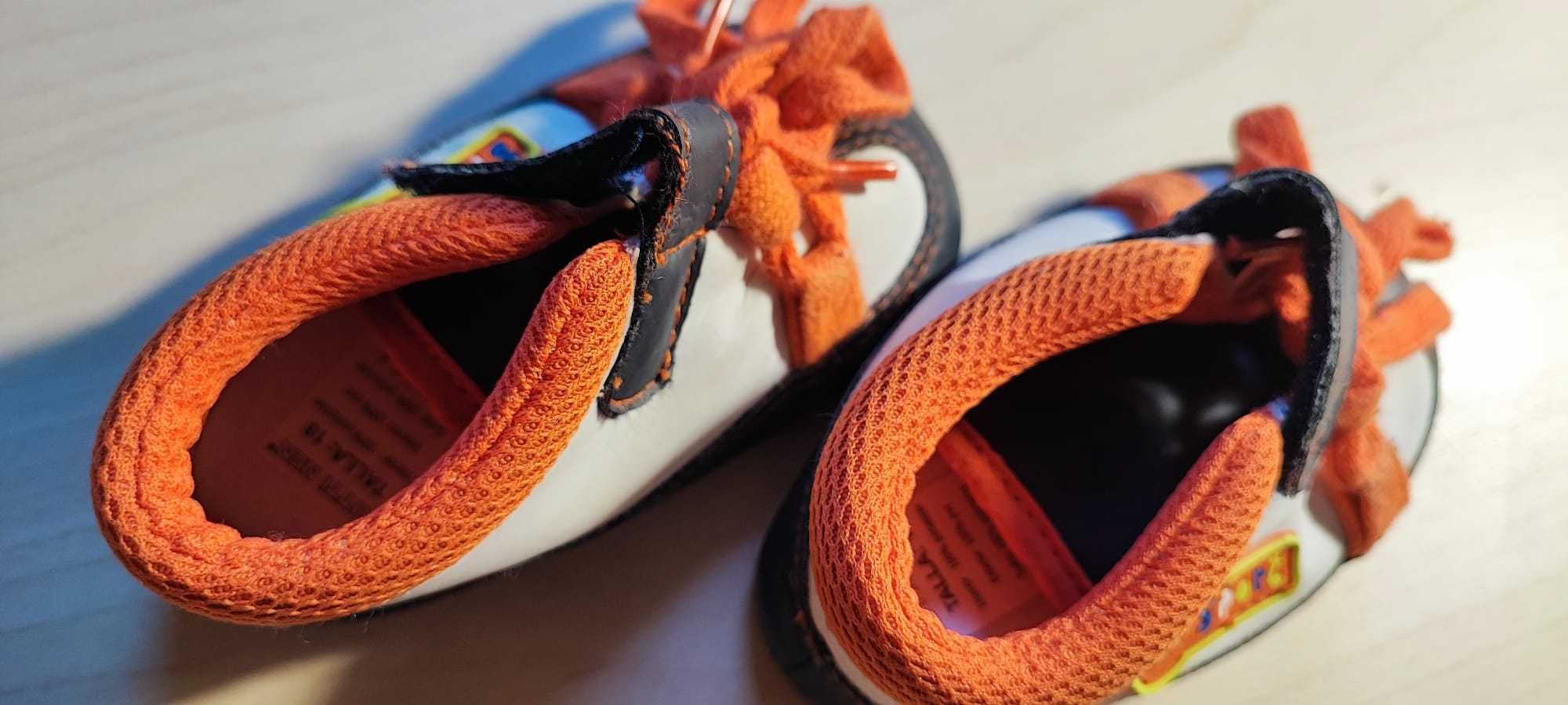 Sapatos ténis bebé laranja
