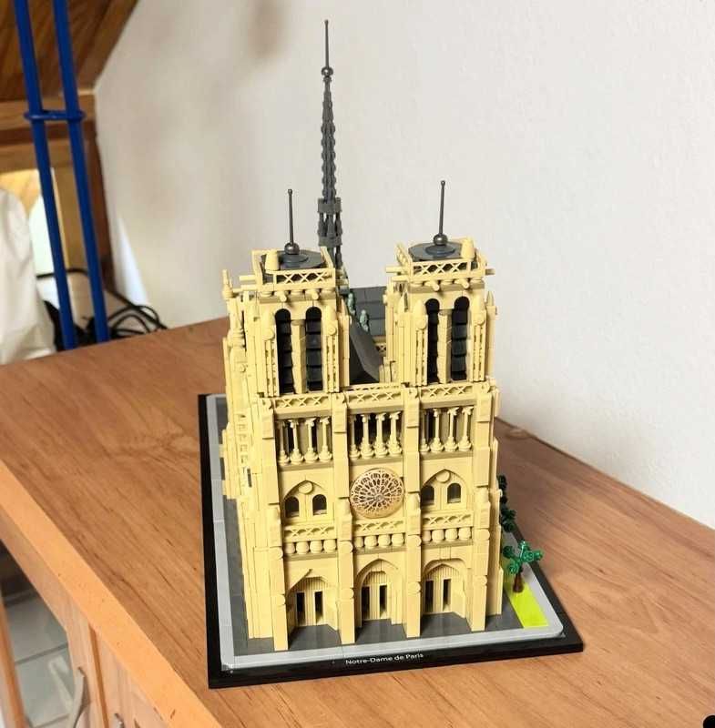 21061 Notre Dame klocki LEPIN
