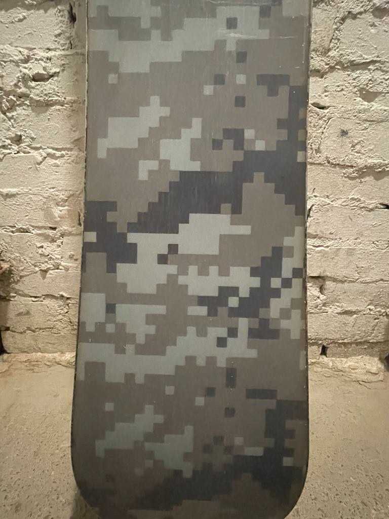 Deska snowboardowa Burton 126 cm
