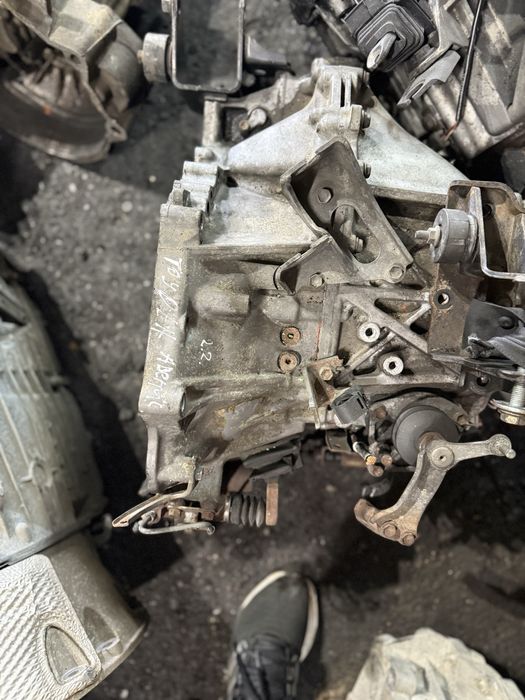 КПП Коробка Передач Тойота авенсіс т25 т27 Toyota 2.2 D-CAT 6-ти ступк