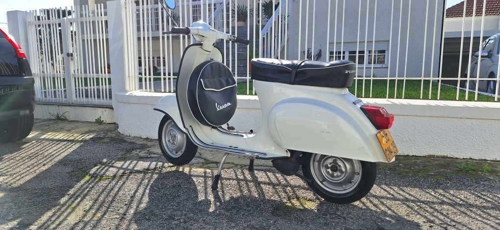 Vespa 50s em bom estado