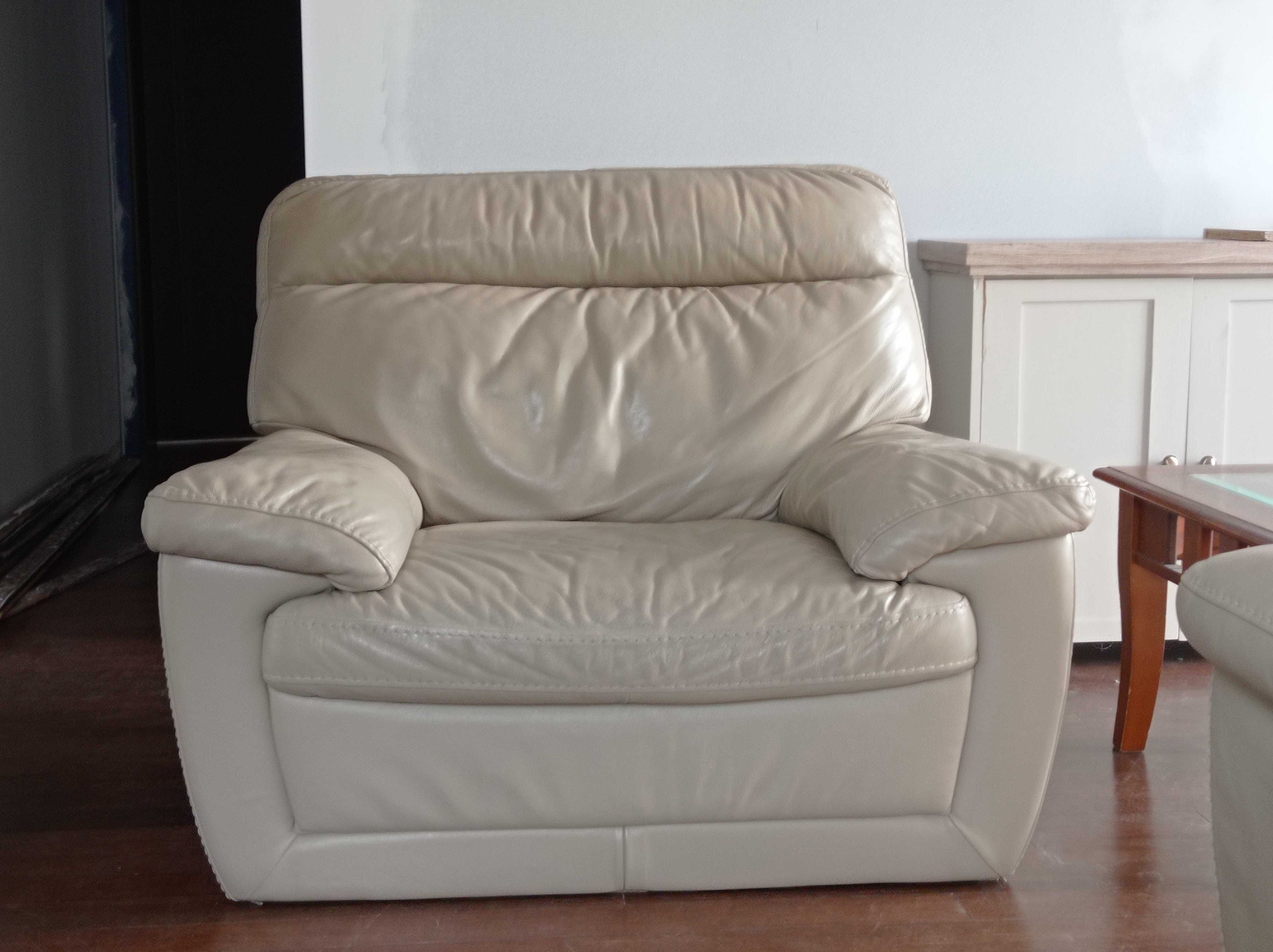 Włoska skórzana sofa Natuzzi Editions z funkcją spania + fotel