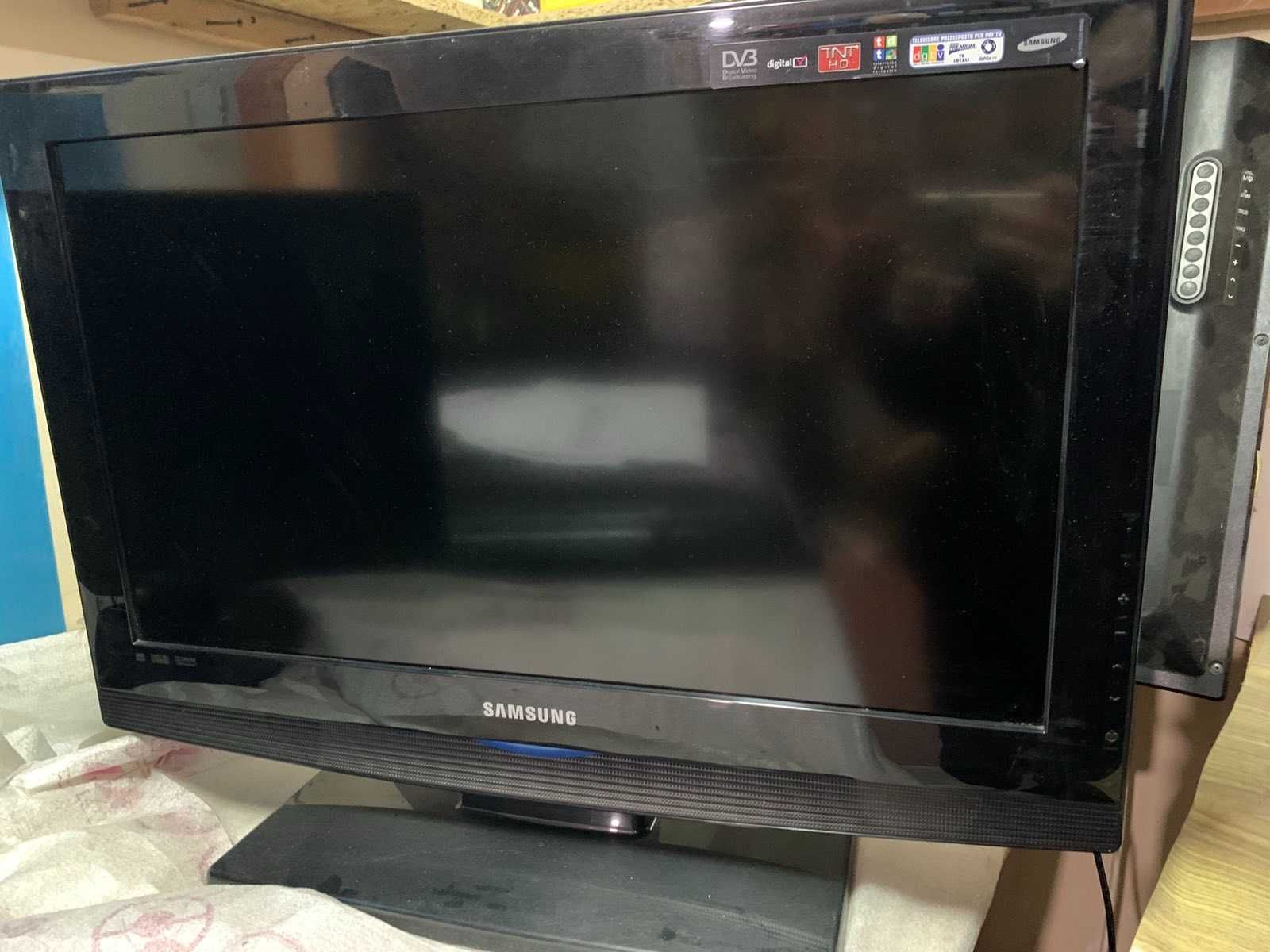 Телевизор Samsung LE26B350F1W