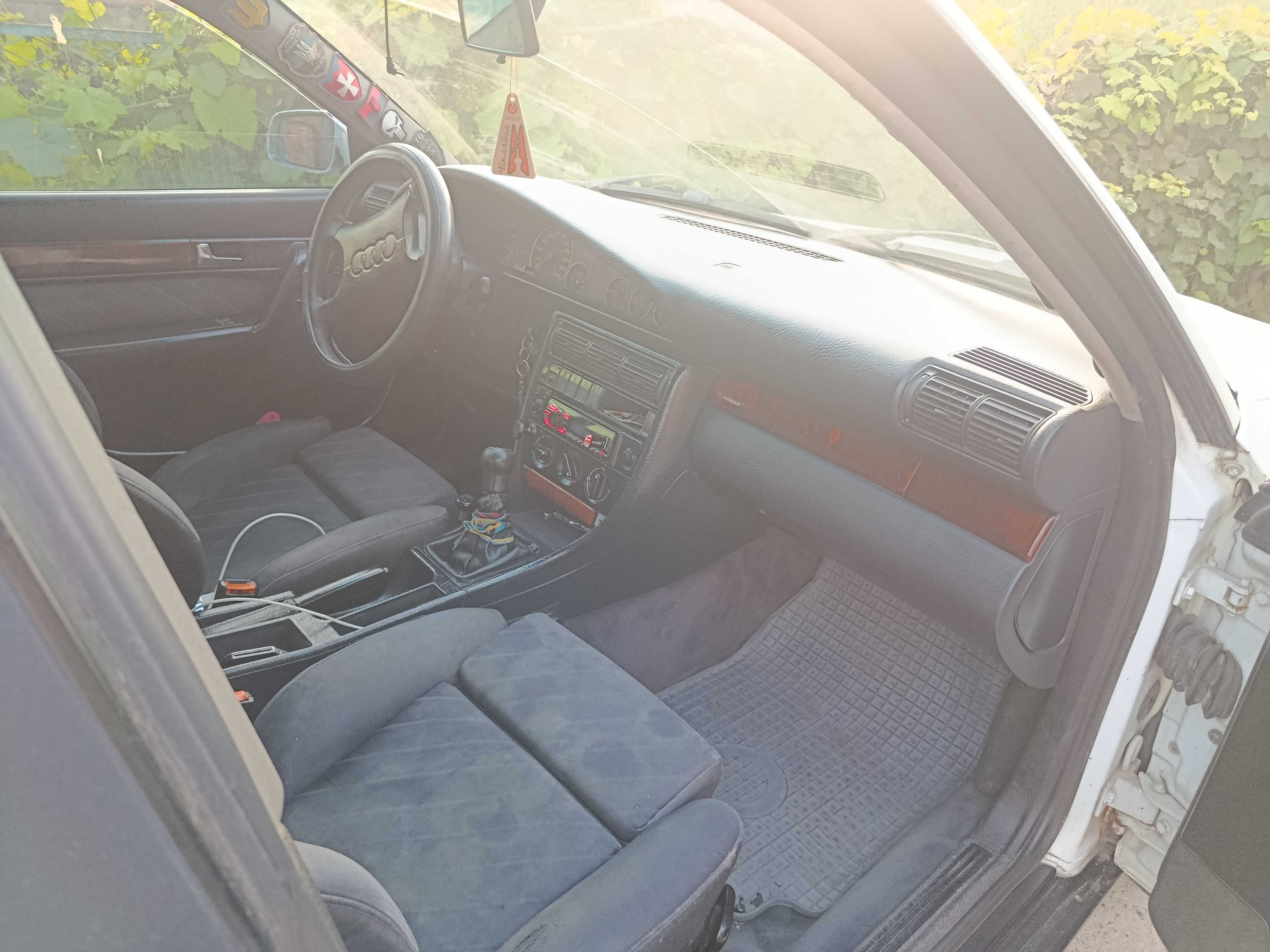 Продам Ауді 100с4