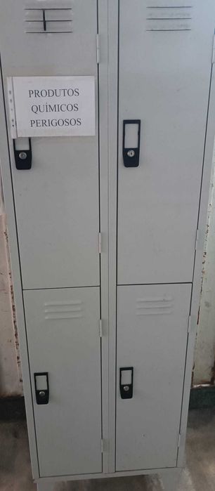 Vestuário com 4 cacifos Leroy Merlin