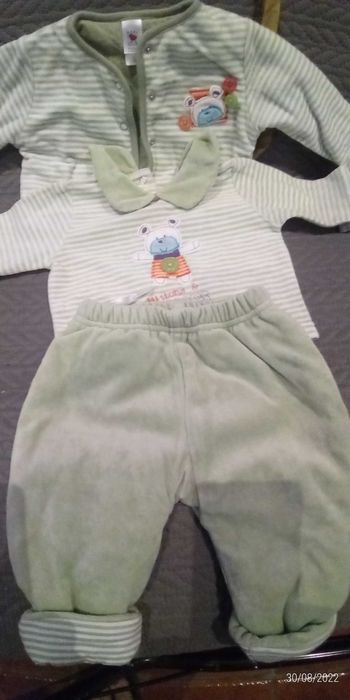 Conjunto bebe e casquinhos acolchegados