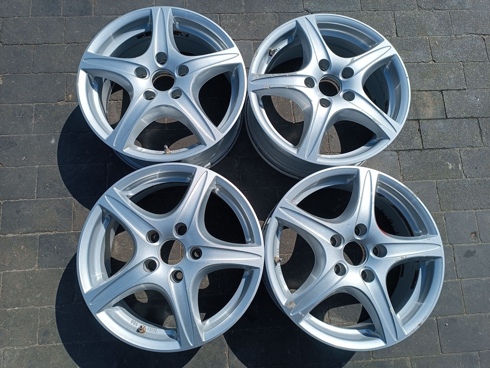 Felgi Alu Mazda Kia Hyundai 5x114.3 ET50 6.5J16