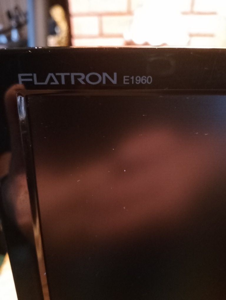Monitor LG 19 cali