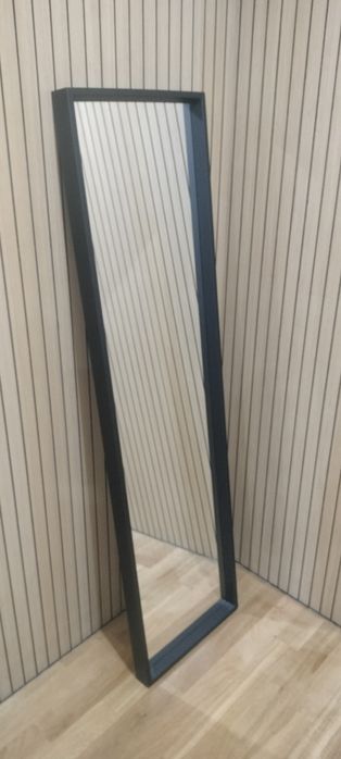 Espelho em tom castanho escuro