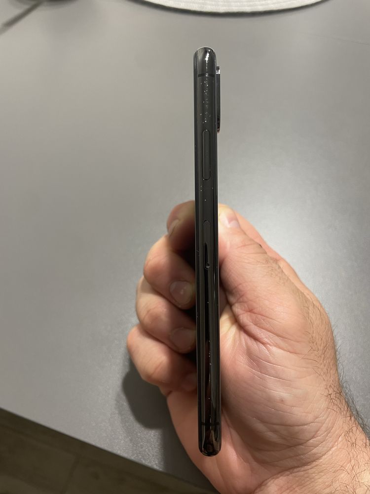 Продам Iphone X на 256 GB
