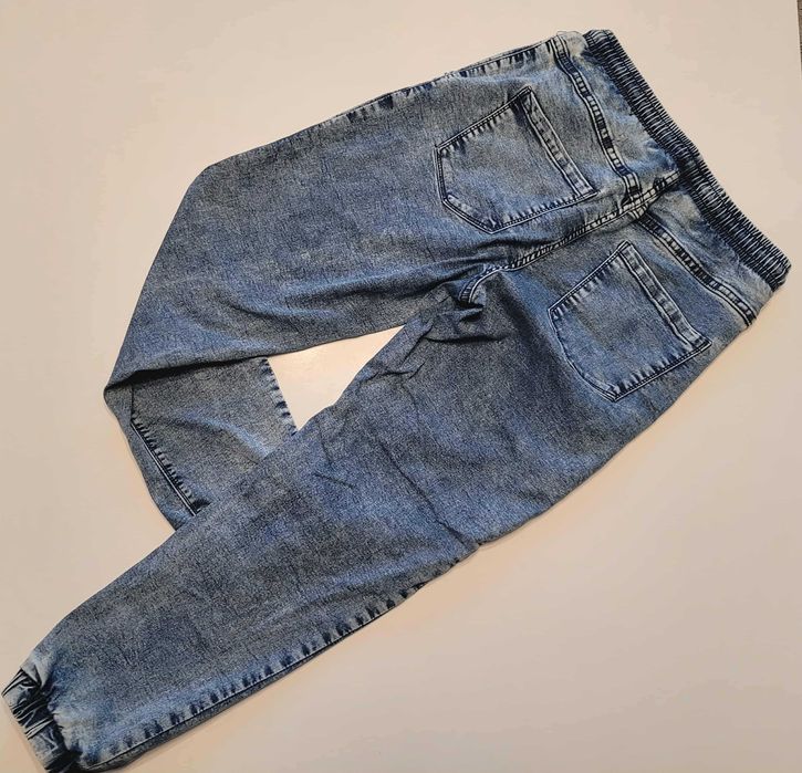 Jeansowe joggery damskie House