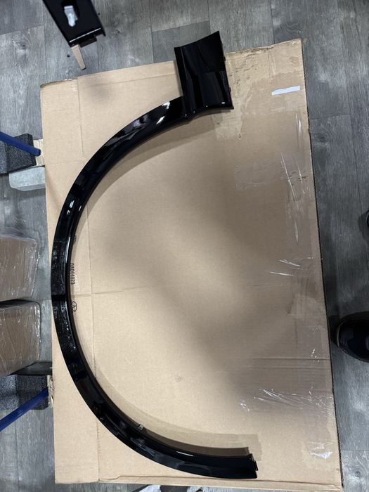 Honda Prologue центральне кріплення бампера