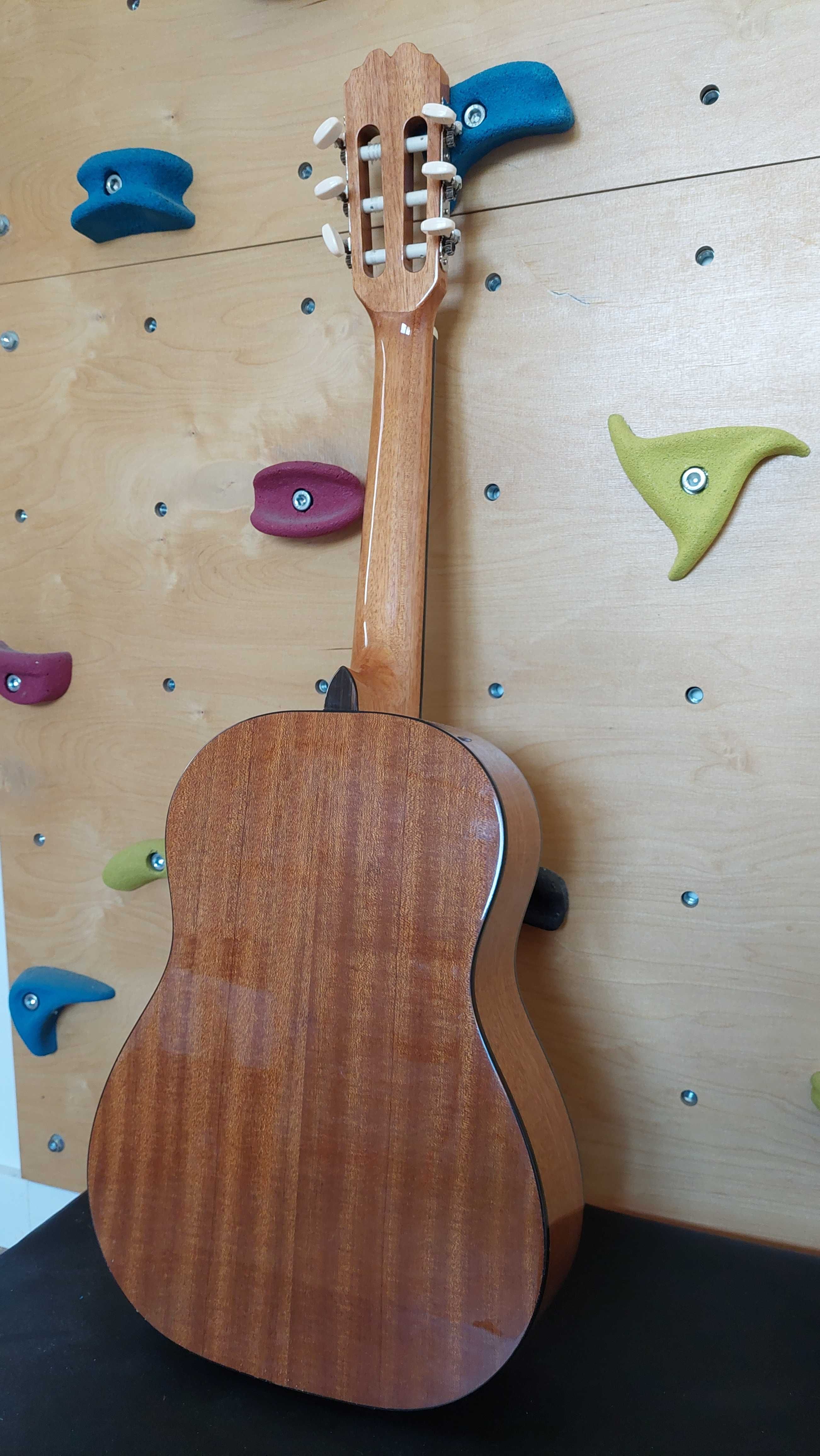 Gitara klasyczna Admira model ALBA 1/2 + pokrowiec gratis