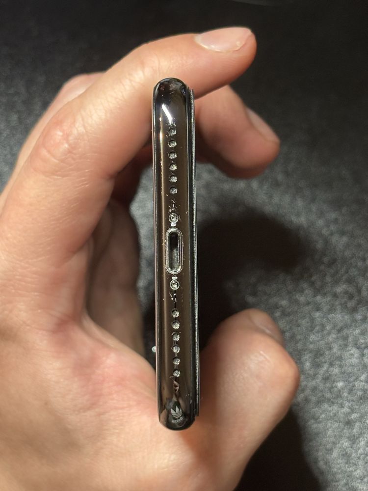 Продам iPhone X 64gb