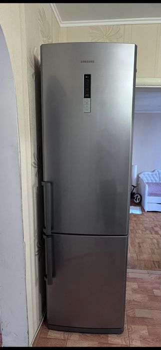 Холодильник Samsung No Frost