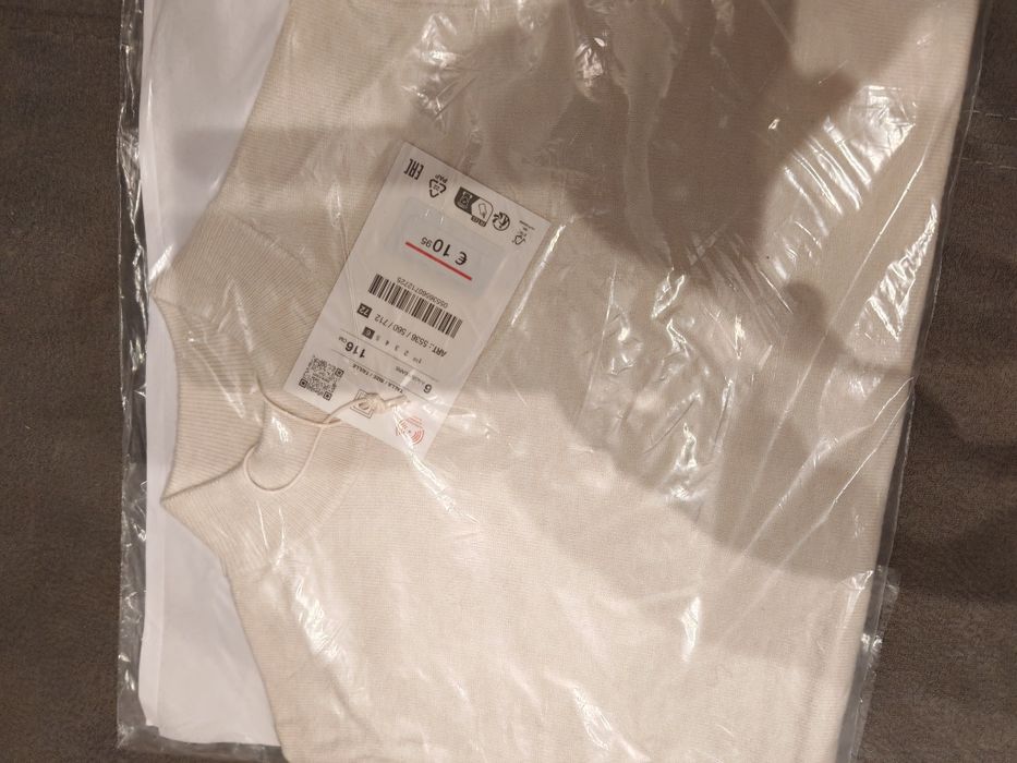 Dzianinowy sweterek z półgolfem Zara 116