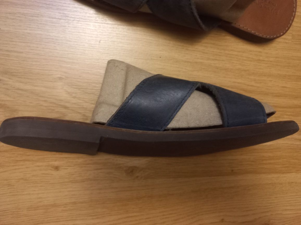 Мужские новые кожаные шлепанцы Tsakiris Sandals 44 p.