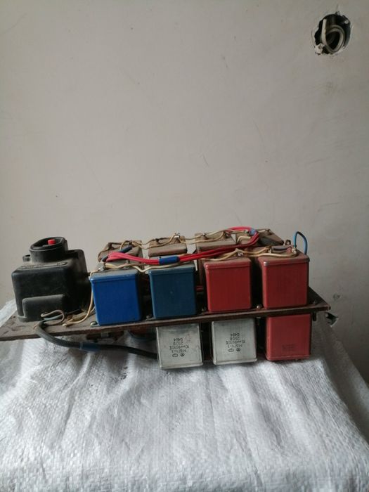 Конденсатор МБГЧ