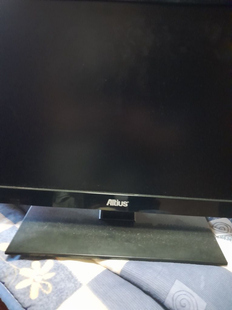 Monitor computadore e TV. multifunções .. ALTIUS