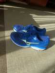 Sapatilhas Mizuno.