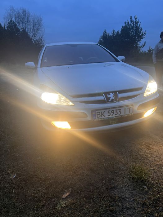 Продам машину пежо