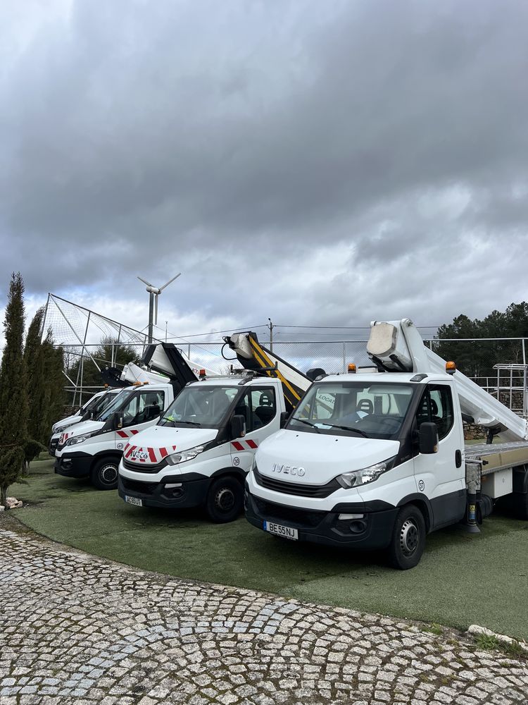 Plataforma elevatoria grua barquinha