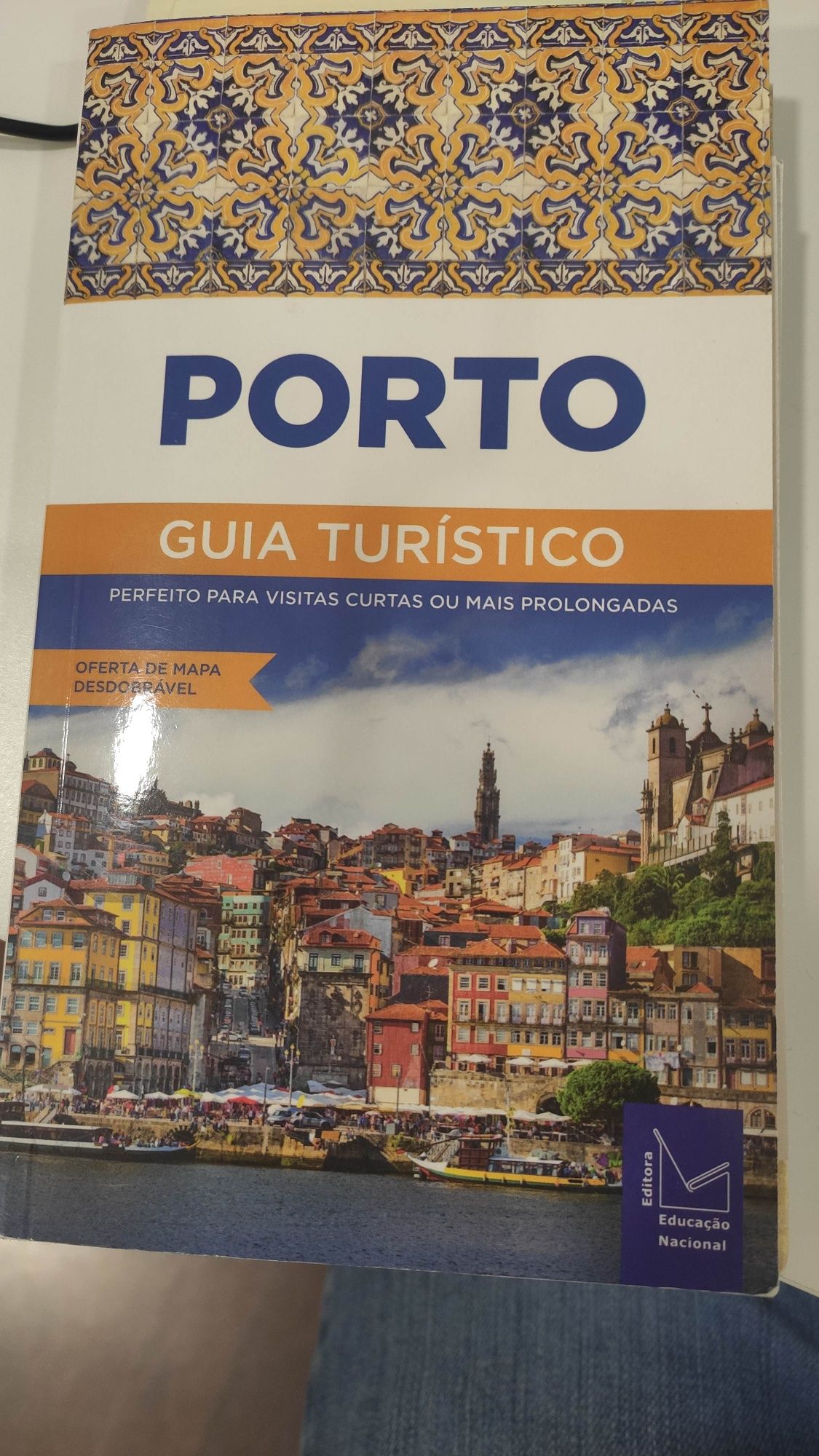 livro guia turistico do Porto oeiras
