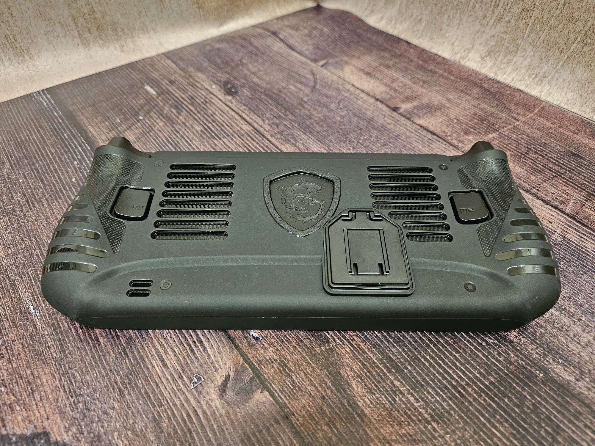 Ігрова консоль MSI Claw 8 AI+ (Core Ultra 7 258V) мегакомплект