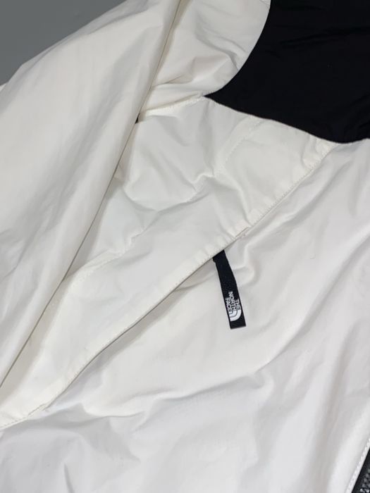 Вітровка Куртка The north face оригінал