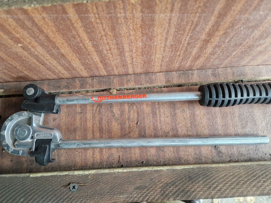 Giętarka dwuręczna dł. 305 mm dla śred. rury 8mm