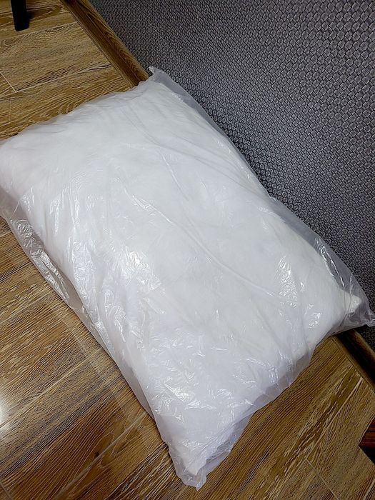 Подушка Гостевая 50 х 70. Новая.