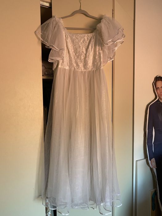 Suknia ślubna / na studniówke / balowa biała 90s haft