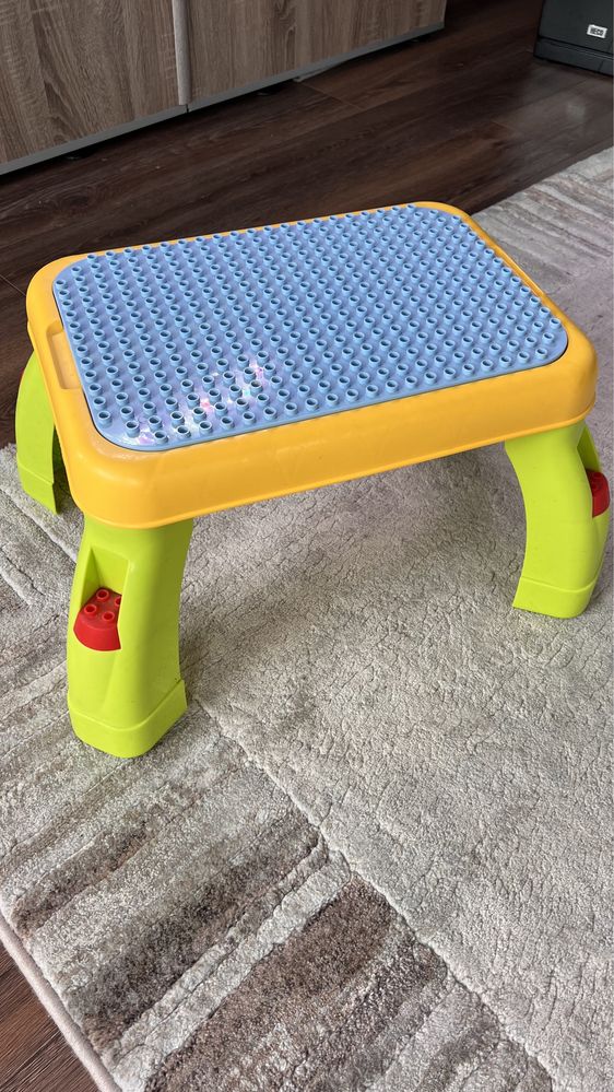 LEGO столик та ігри з кінетичним піском