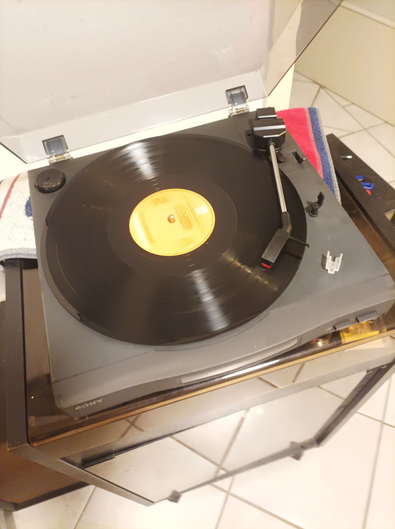 Gramofon Sony PS-LX49P vintage, super 12 volt