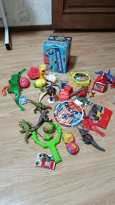 Пакет іграшок, динозаври